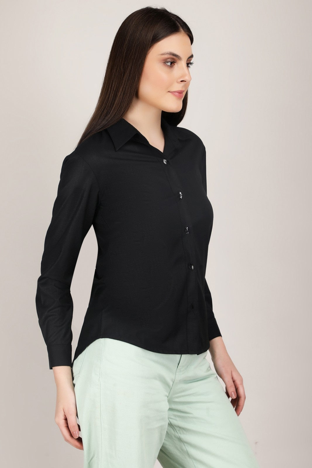 White & Black Women's Classic Long Sleeve Shirt