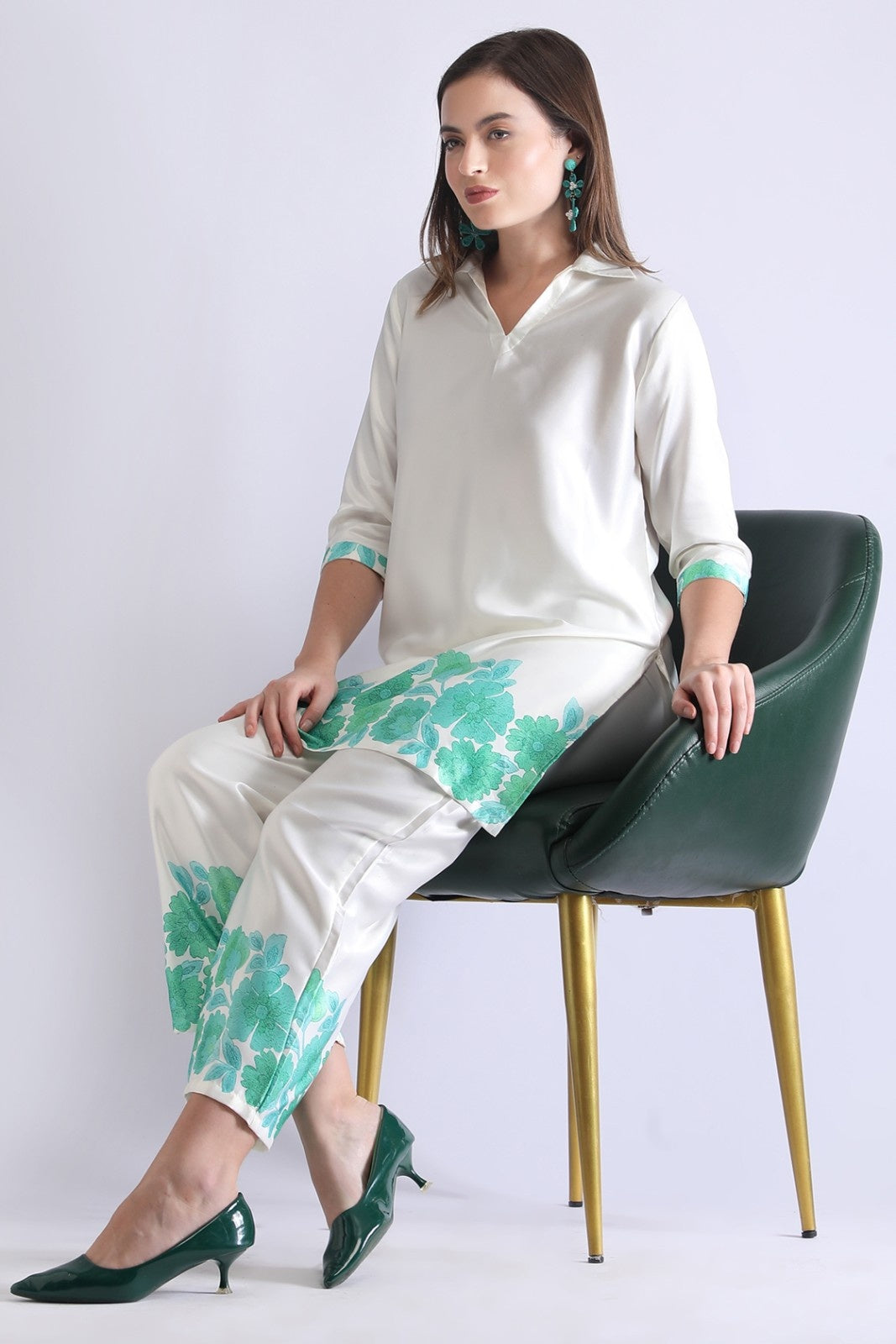 Elegant Off-White Ethnic Co-ord Set with Floral Prints