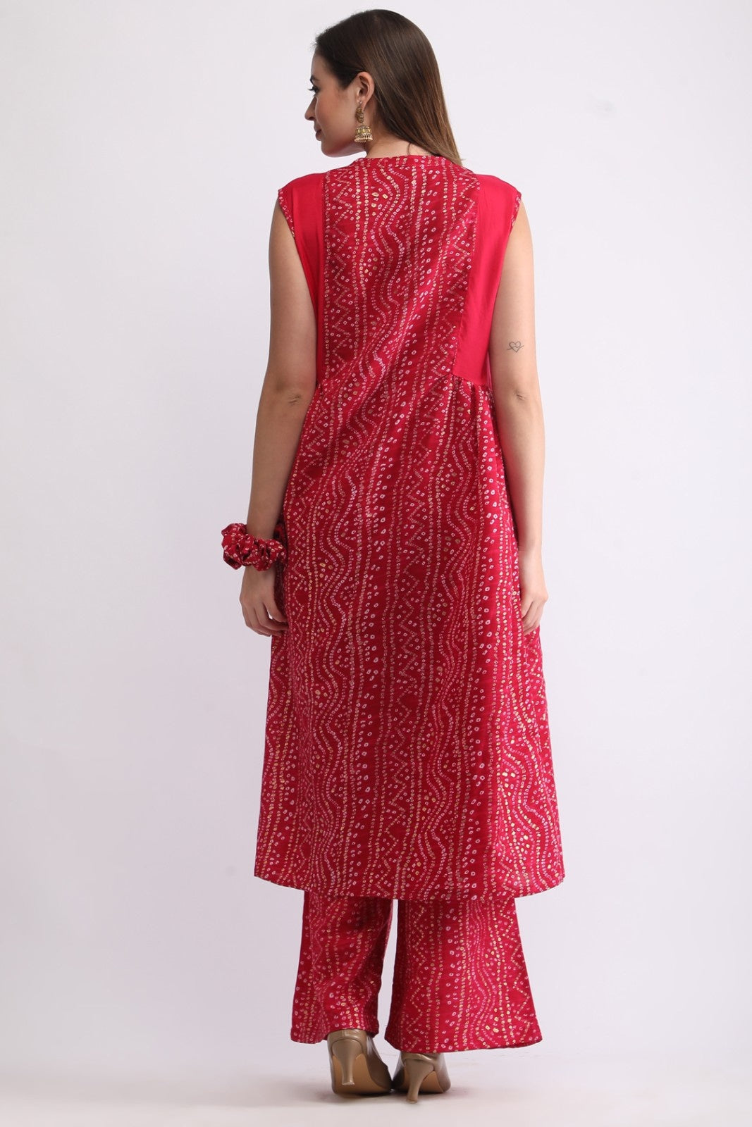 Bandhani Printed Sleeveless Kurta Set