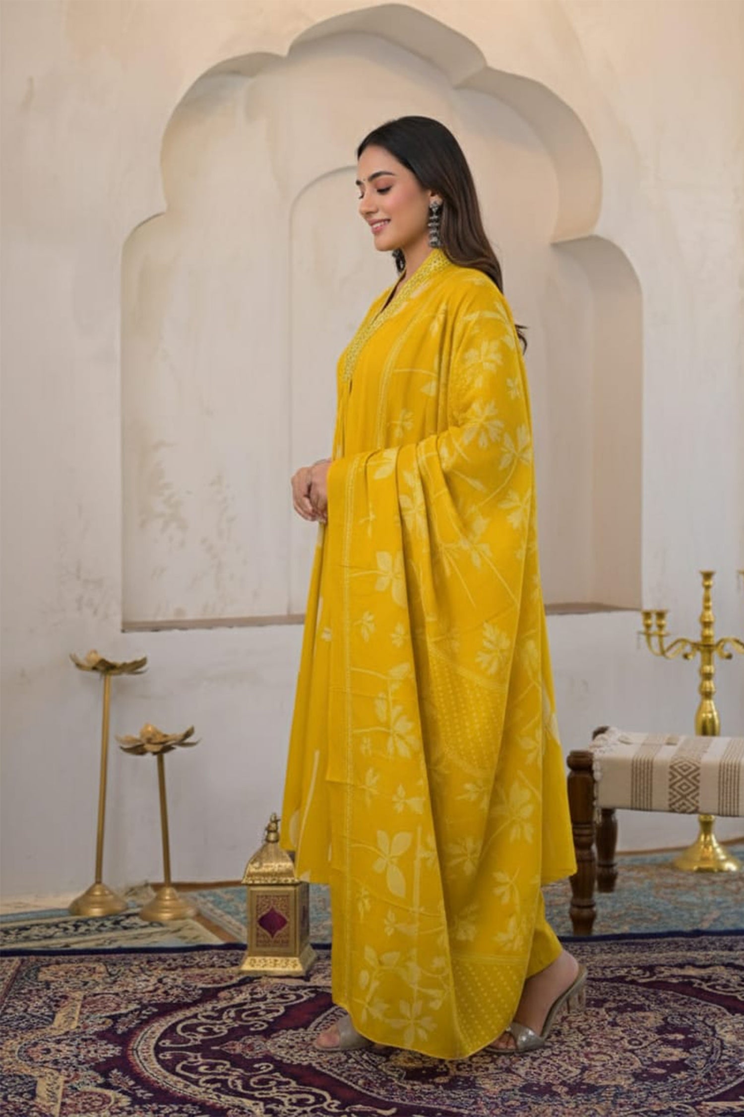 Sunheri Noor Floral Suit Set