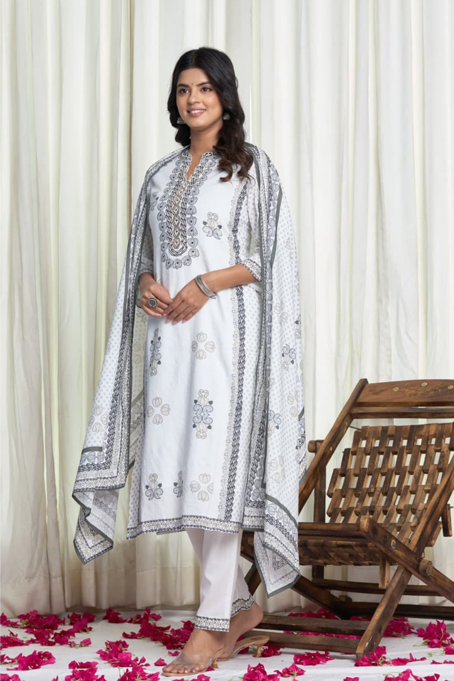 Women Grey Cotton Printed Kurta Set with Dupatta