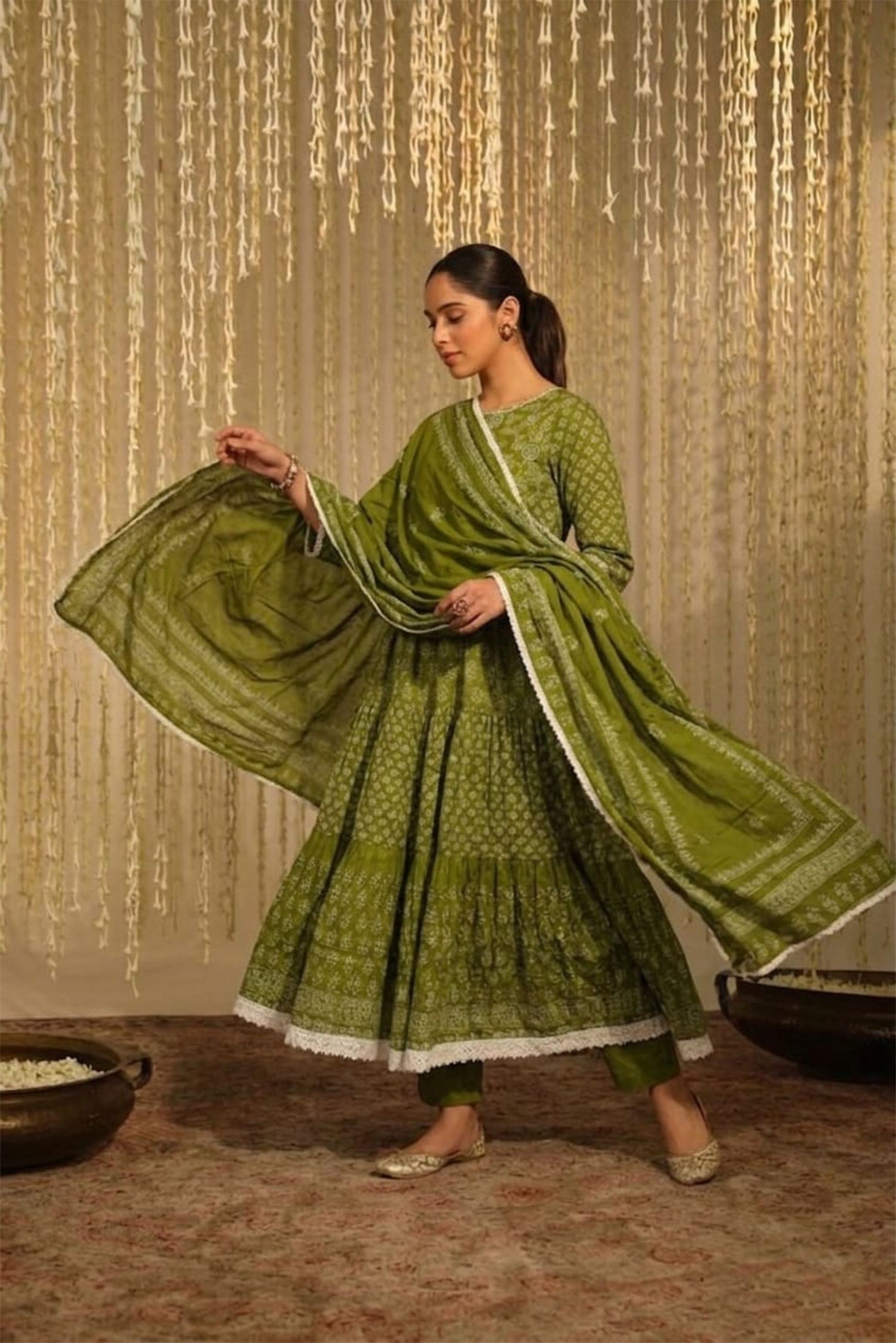 Women Printed Anarkali Kurta Pant Set with Dupatta