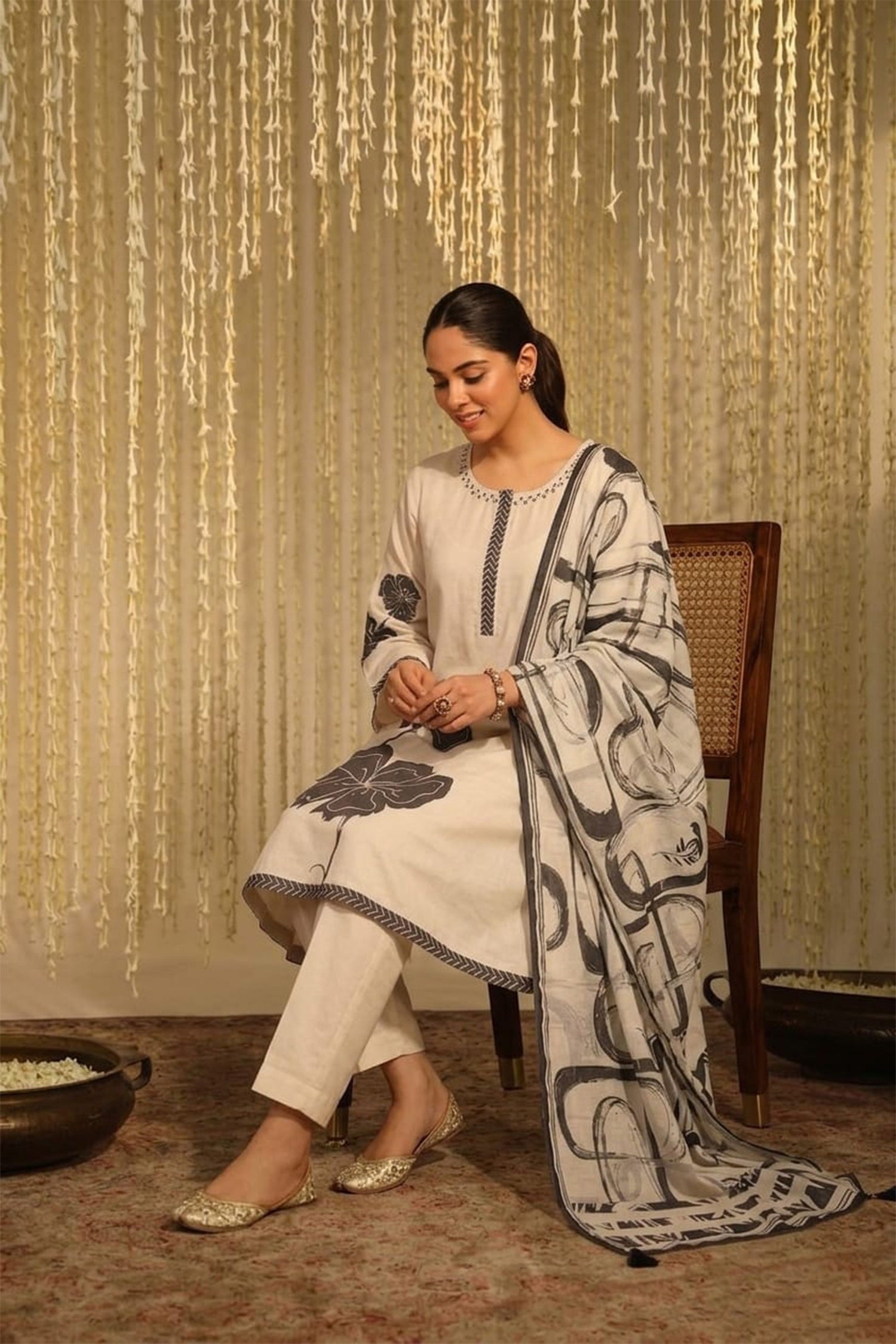 Women Light Peach Printed Kurta Set with Dupatta | Straight Fit Kurta Pant Set | Ethnic Wear for Women