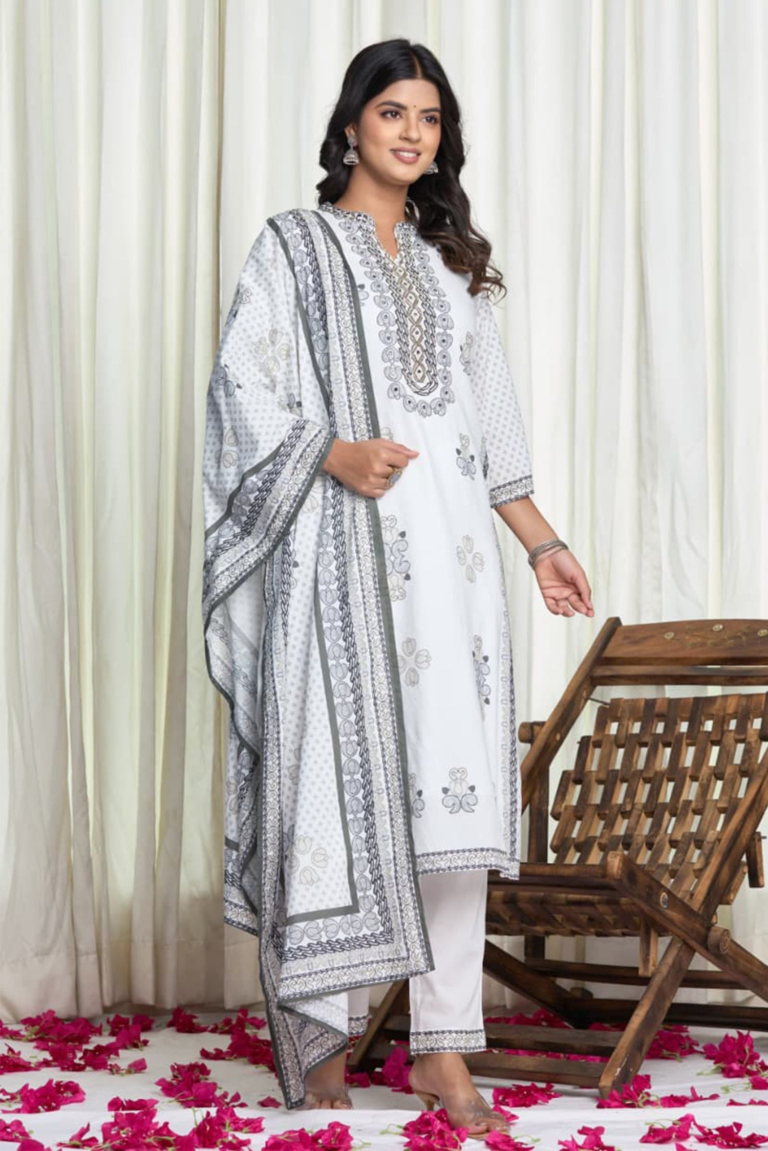 Women Grey Cotton Printed Kurta Set with Dupatta