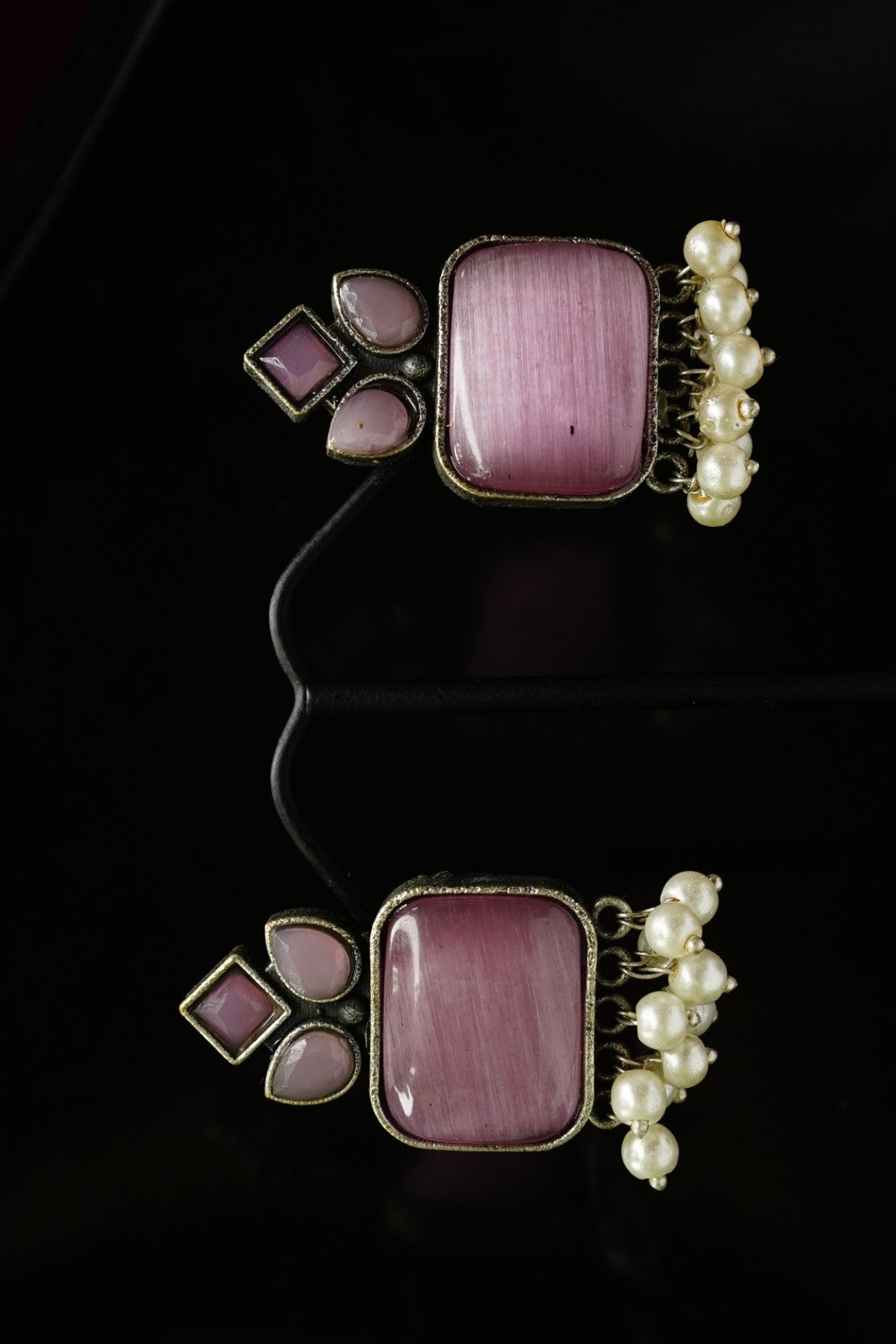 Elegant brass boho studs-pink