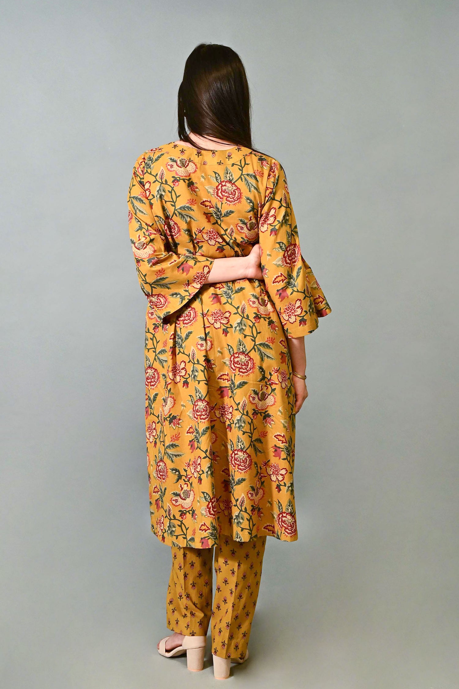 Ochre Bloom Minimalist V-Neck Co-ord Set