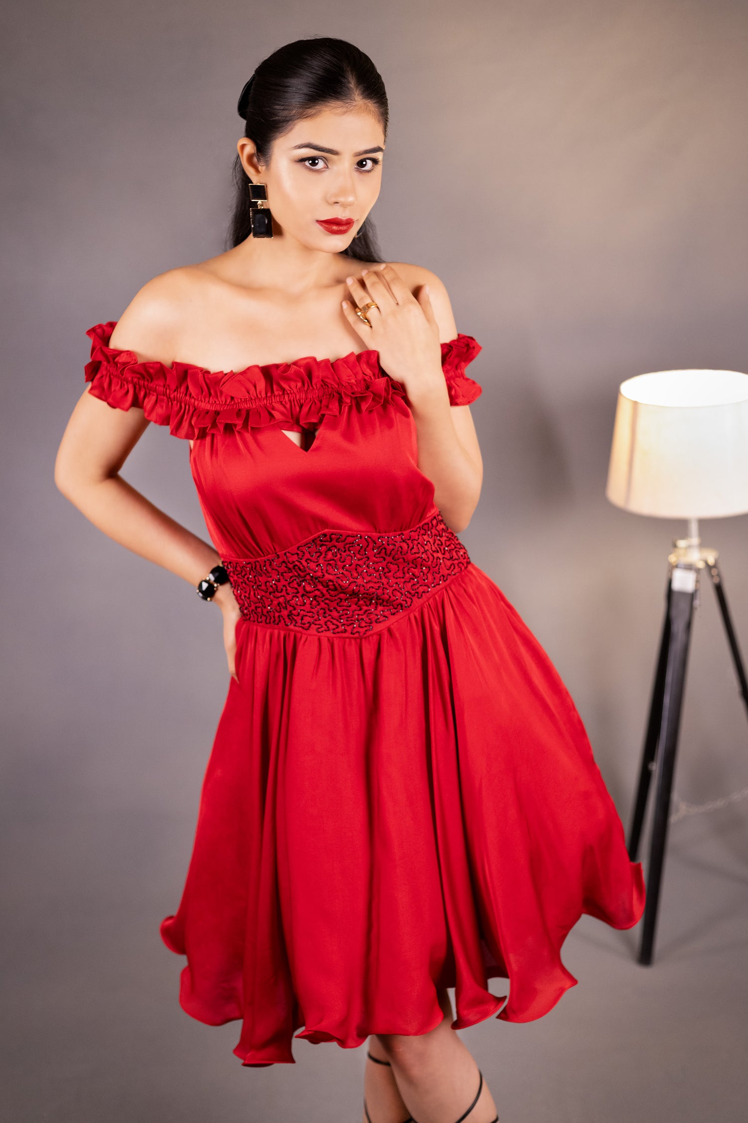 Flawless Ruffled Shoulders Midi Dress