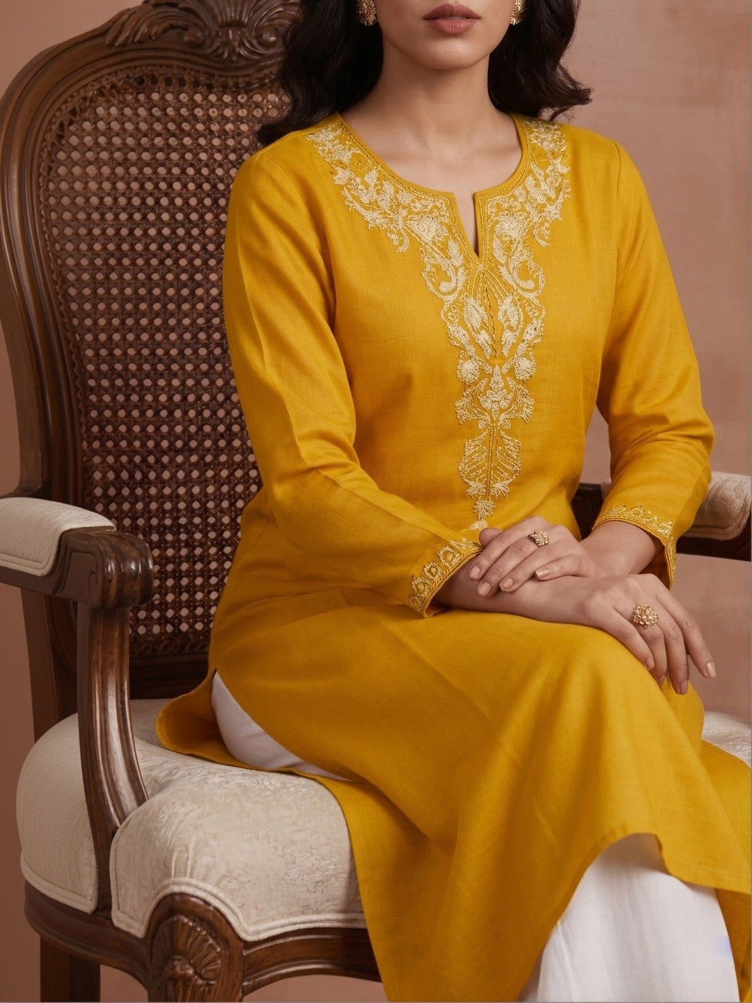 Ethnic Motifs Embroidered Thread Work Pure Cotton Handloom