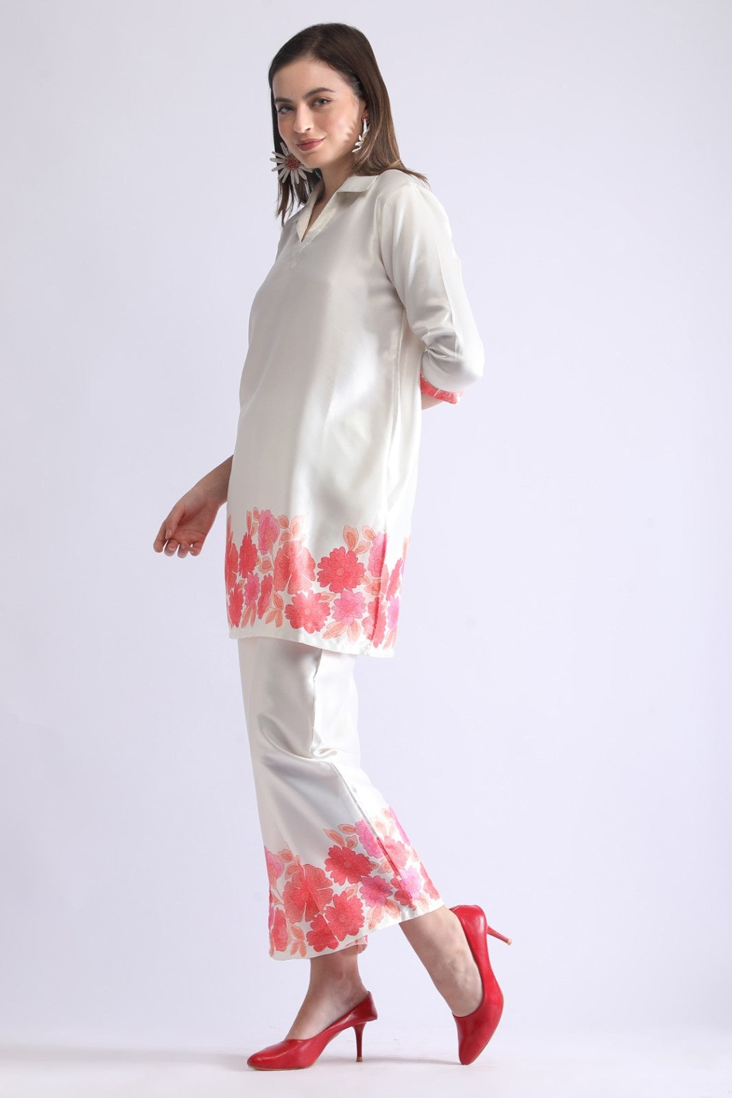 Elegant Off-White Ethnic Co-ord Set with Floral Prints