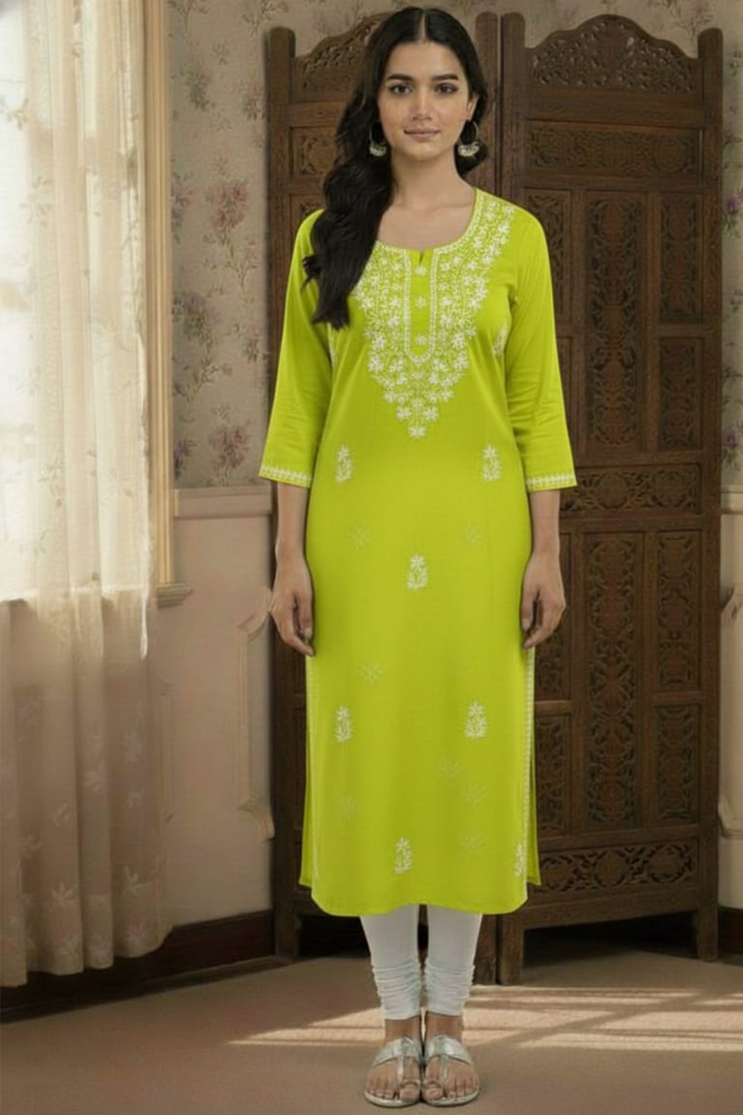 Royal Grace Embroidered Straight Kurta