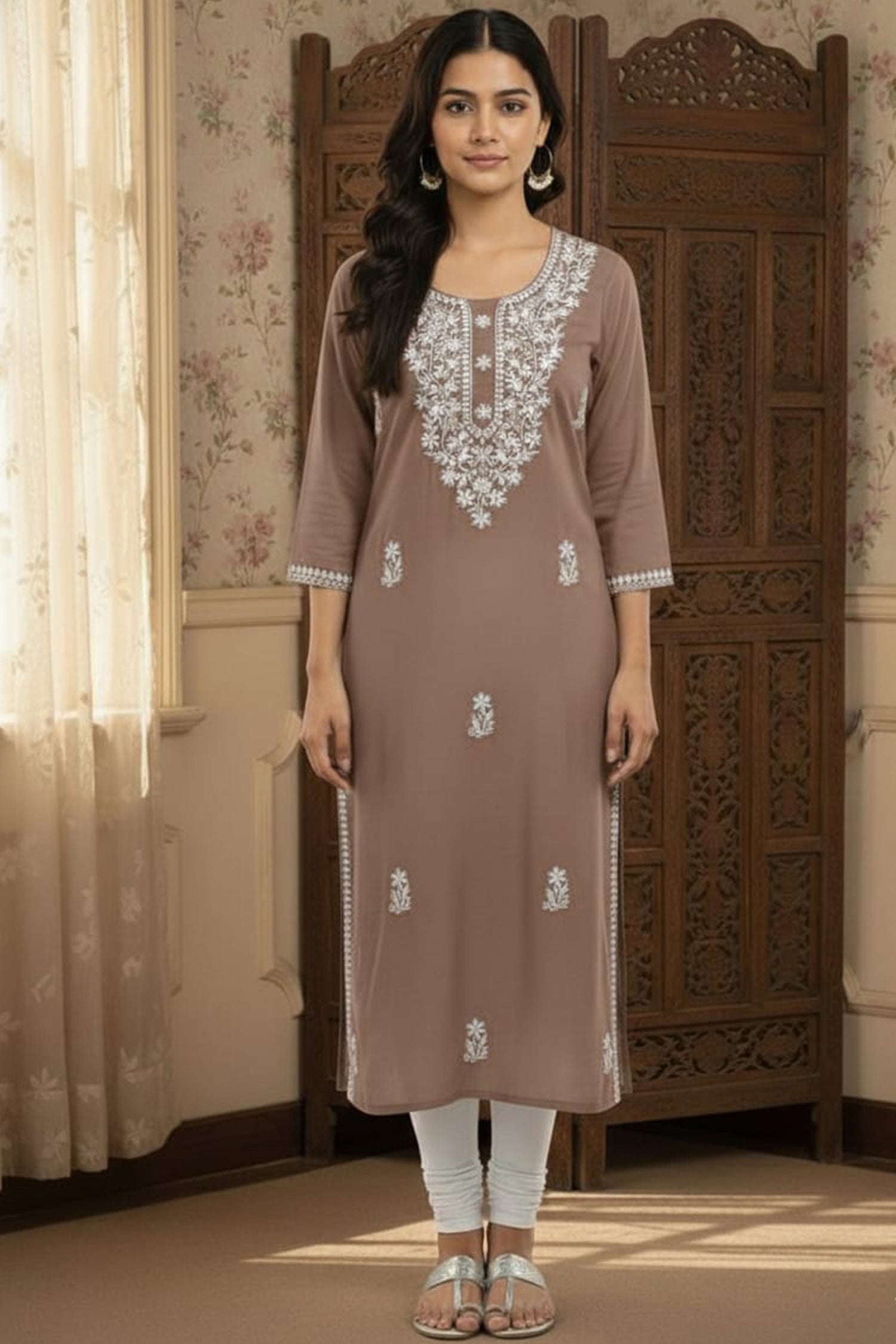 Royal Grace Embroidered Straight Kurta