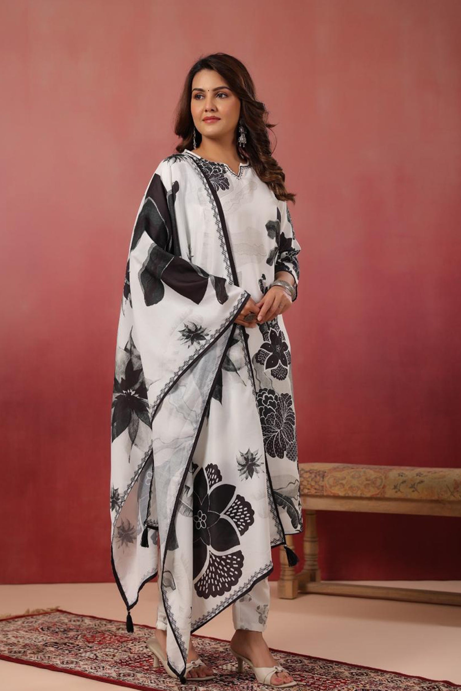 Women White & Black Floral Printed Kurta Set with Dupatta | Straight Fit Kurta Pant Set | Ethnic Wear for Women