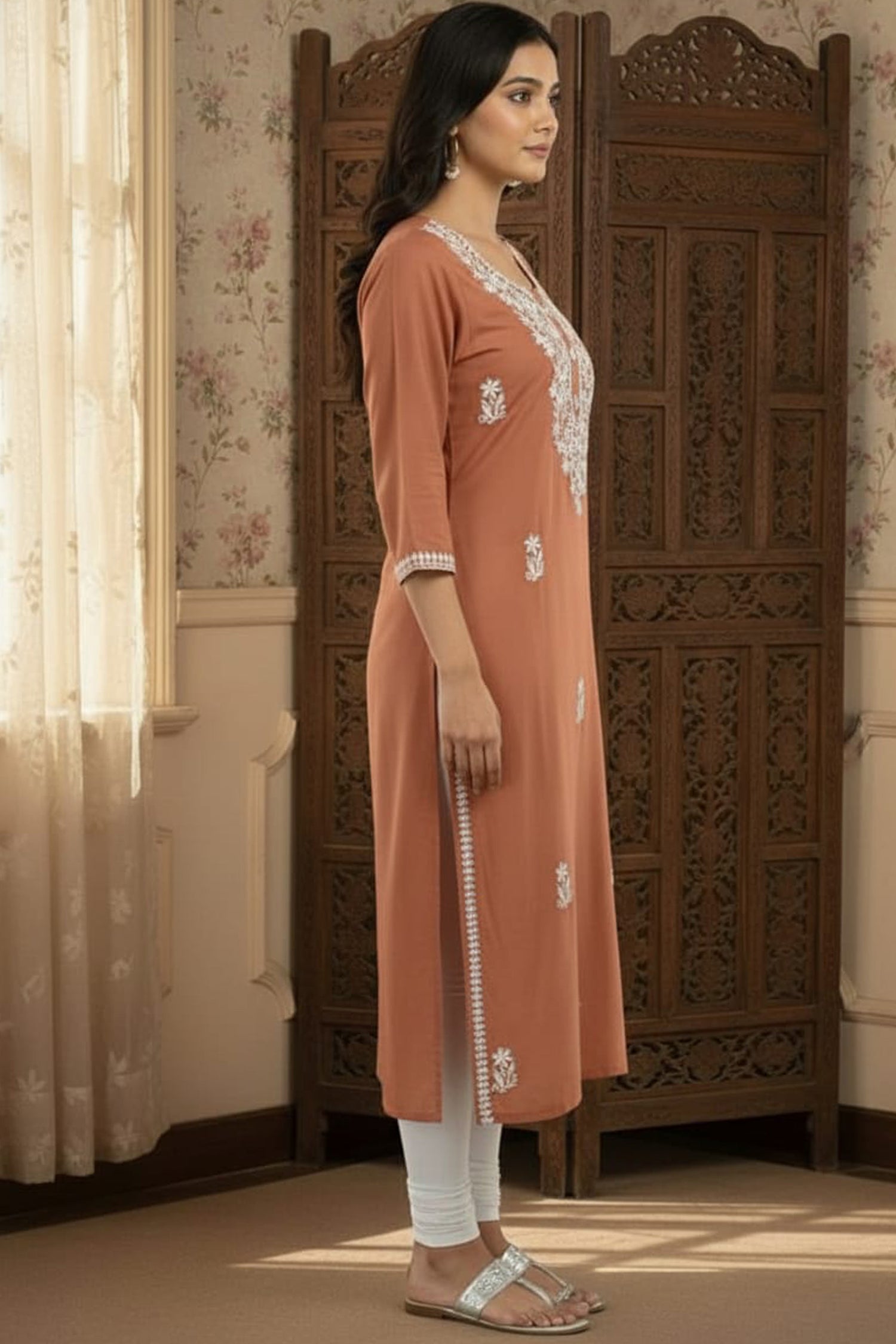 Royal Grace Embroidered Straight Kurta