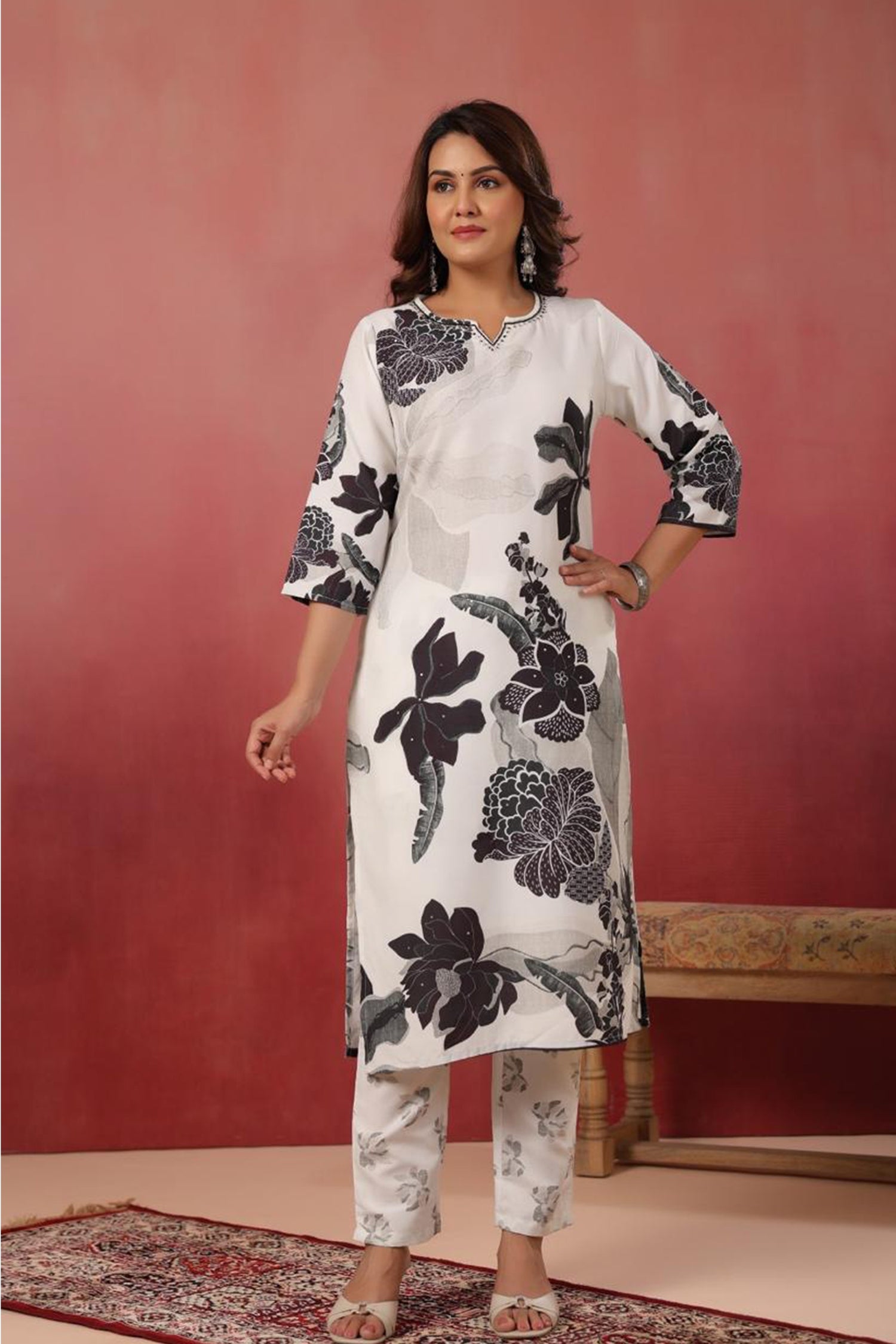 Women White & Black Floral Printed Kurta Set with Dupatta | Straight Fit Kurta Pant Set | Ethnic Wear for Women