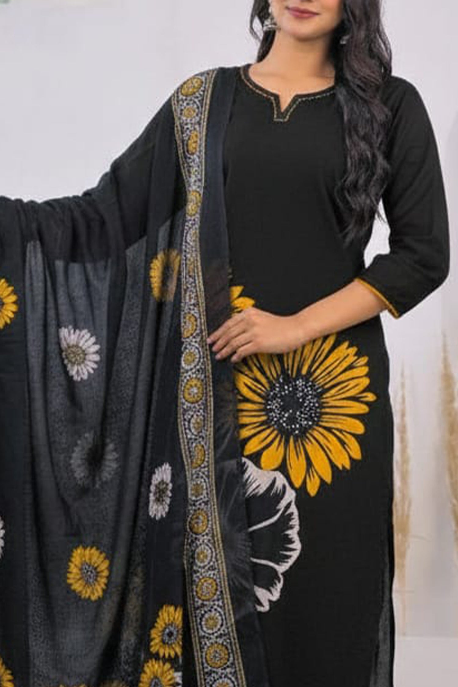 Surya Pushp Floral Suit Set