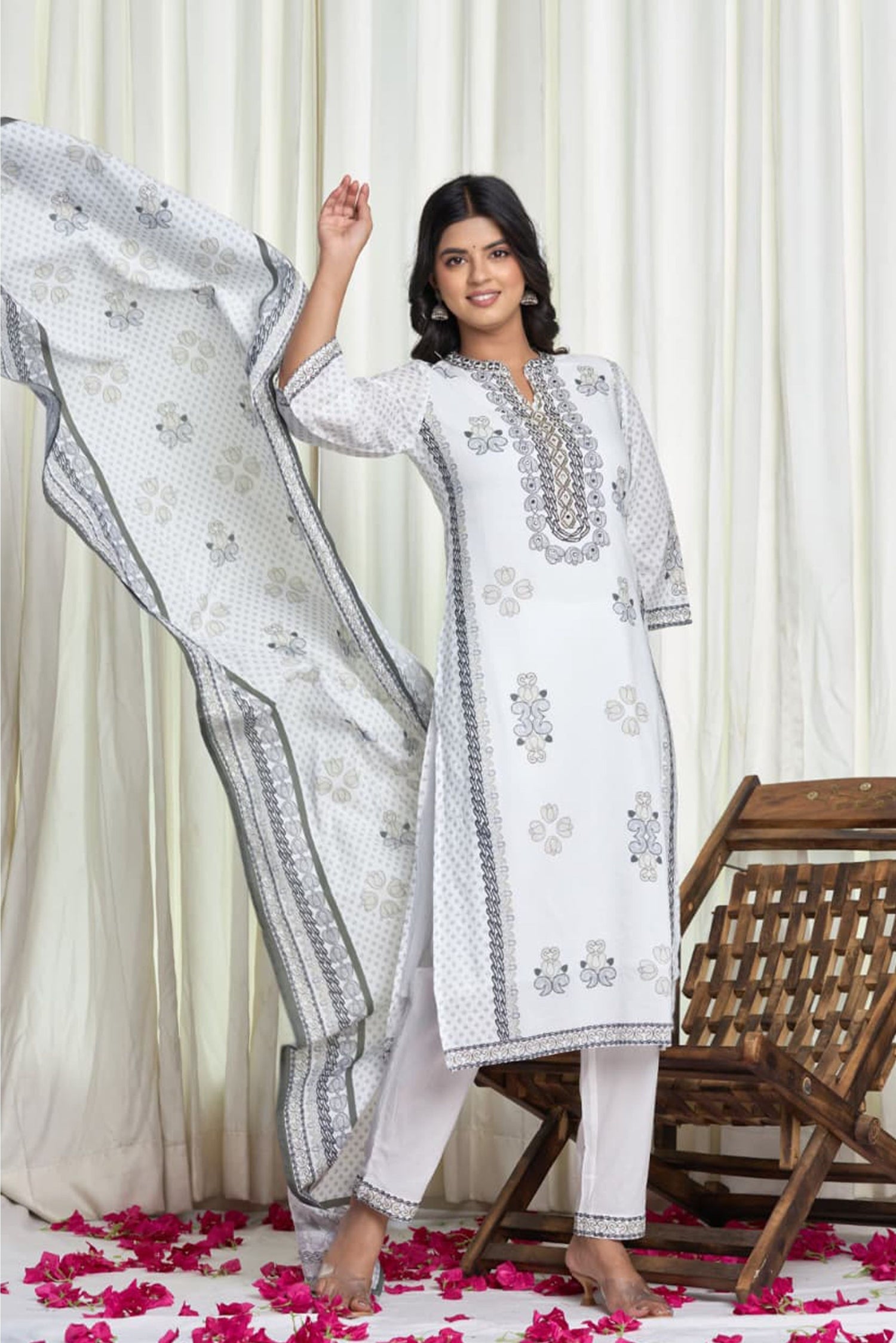 Women Grey Cotton Printed Kurta Set with Dupatta
