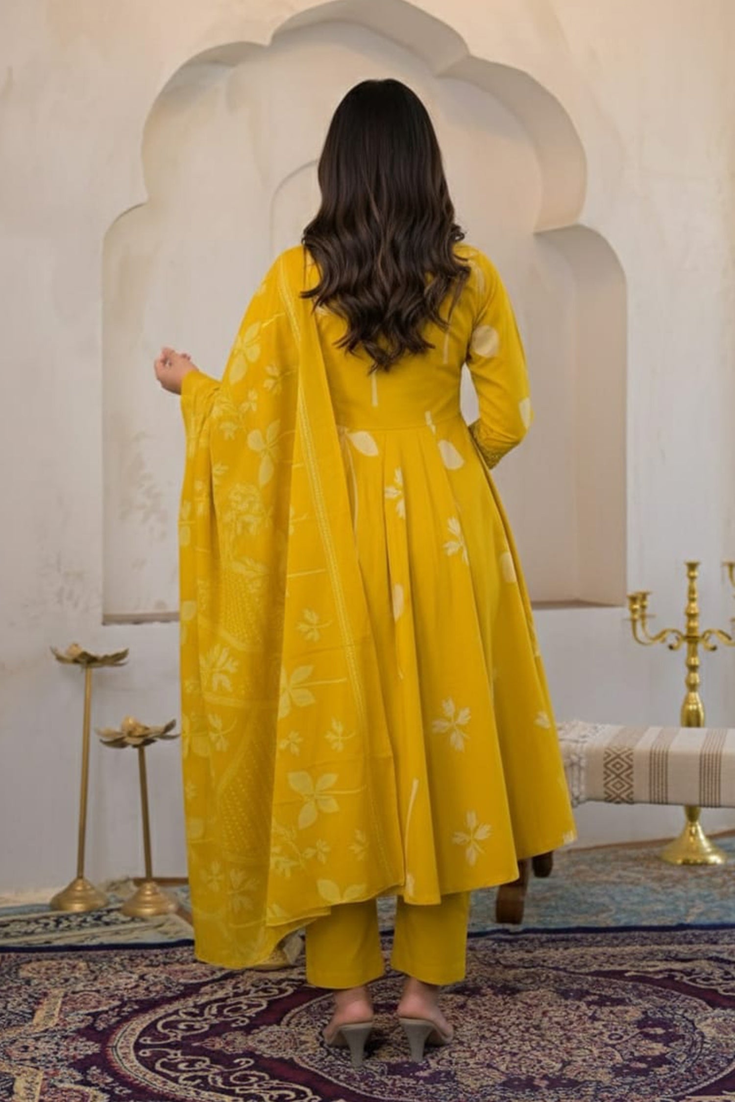 Sunheri Noor Floral Suit Set