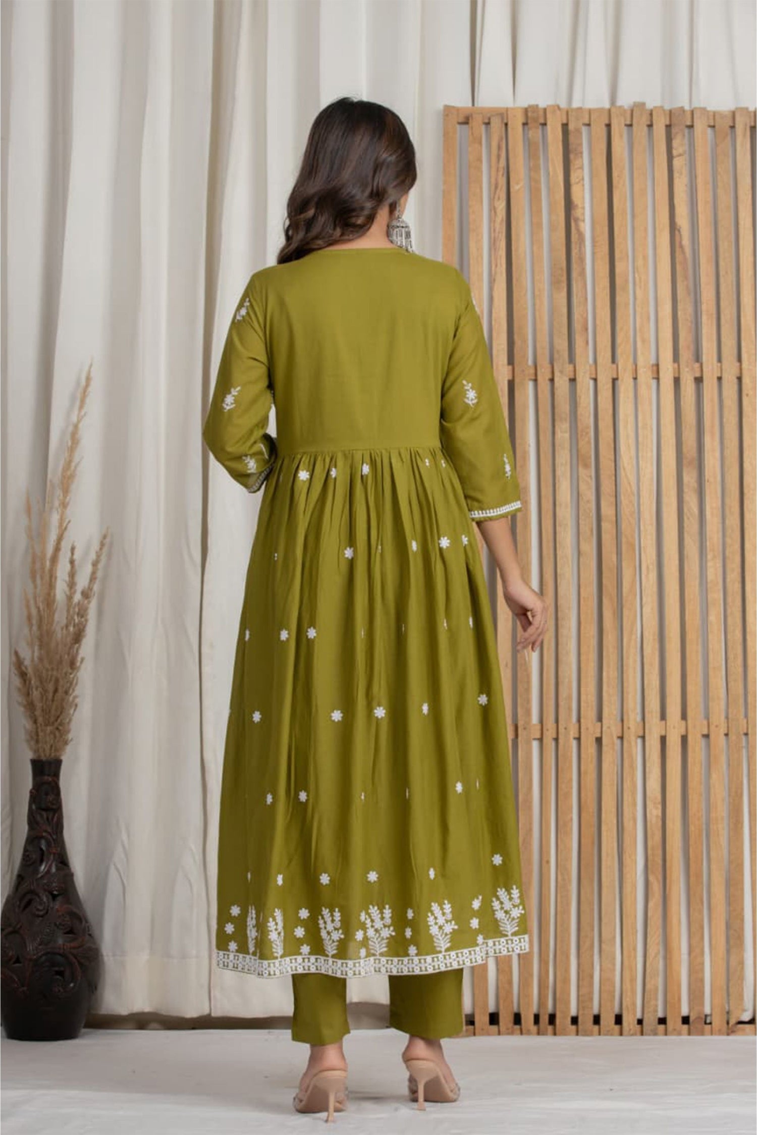 Women Olive Green Cotton Kurta Set with Dupatta